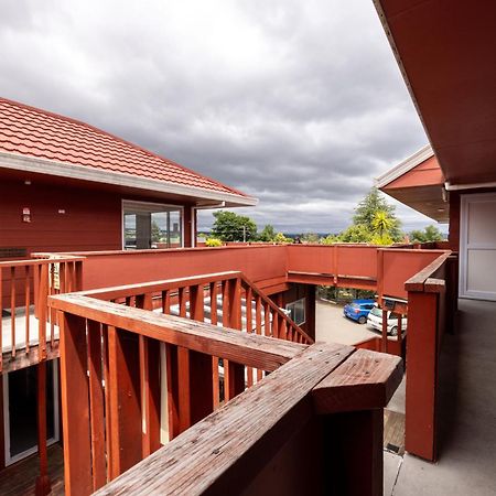 Haka Lodge Tauposjön Exteriör bild