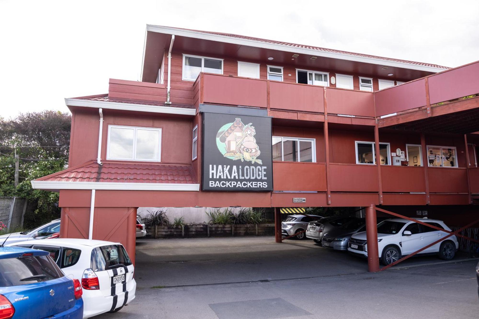 Haka Lodge Tauposjön Exteriör bild